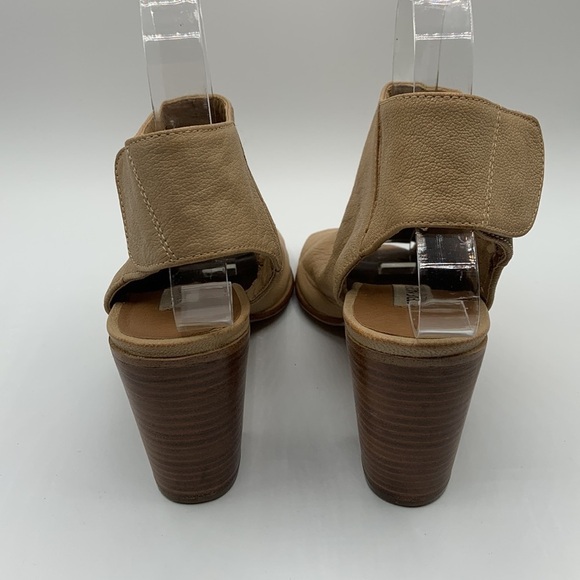 Steve Madden Nonstp Tan Leather Ankle Strap Stacked Heel Booties Size 7 - Picture 5 of 10